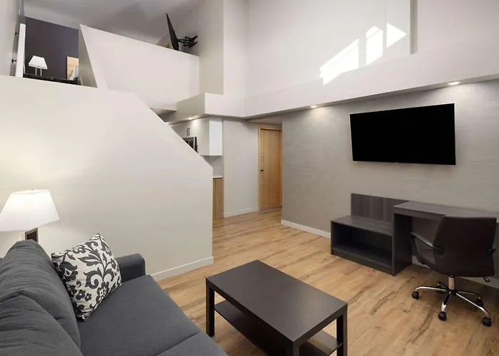 Baymont By Wyndham West Edmonton