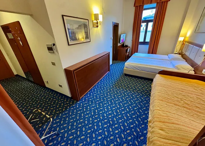 Hotel Benaco