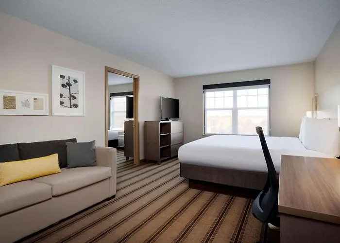 Country Inn & Suites By Radisson Albertville Near Outlet Mall