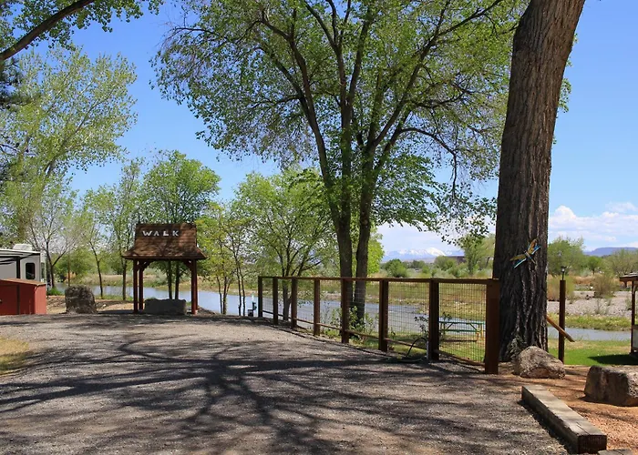 Riverwood Resort On The Gunnison