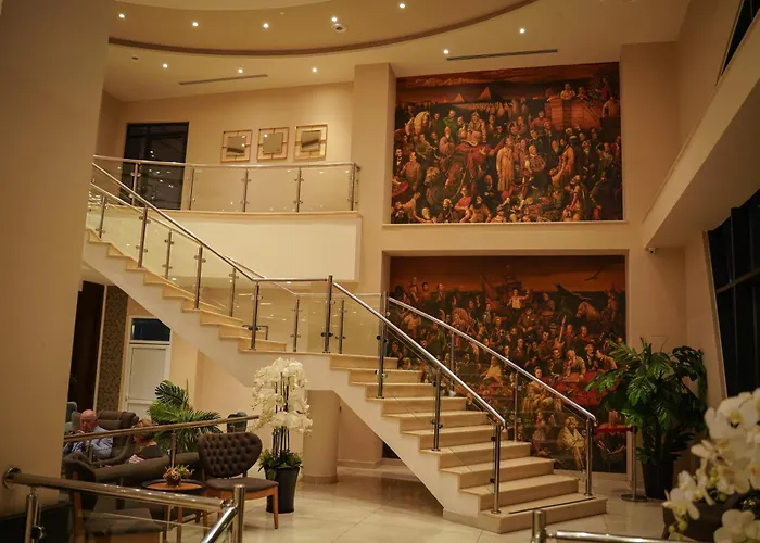 Paradise Premium Hotel