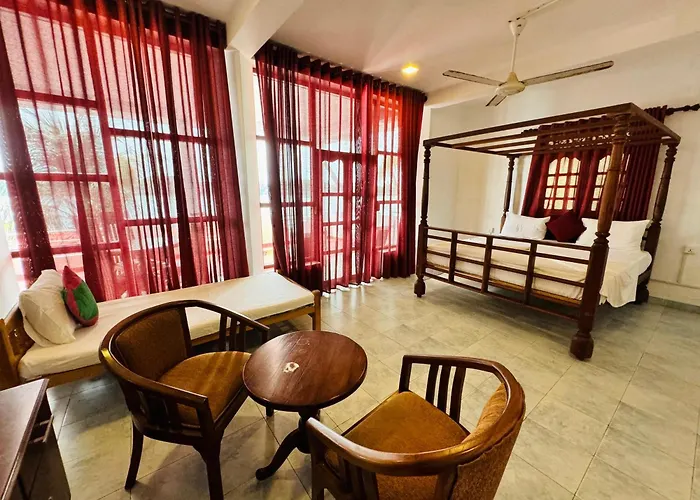 Luthmin River View Hotel