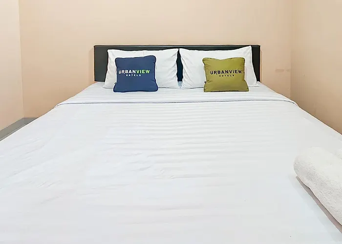 Urbanview Mj House Syariah Bandung