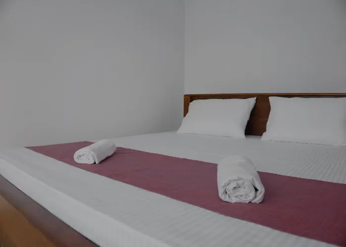Wilpattu Restaurant & Guest House