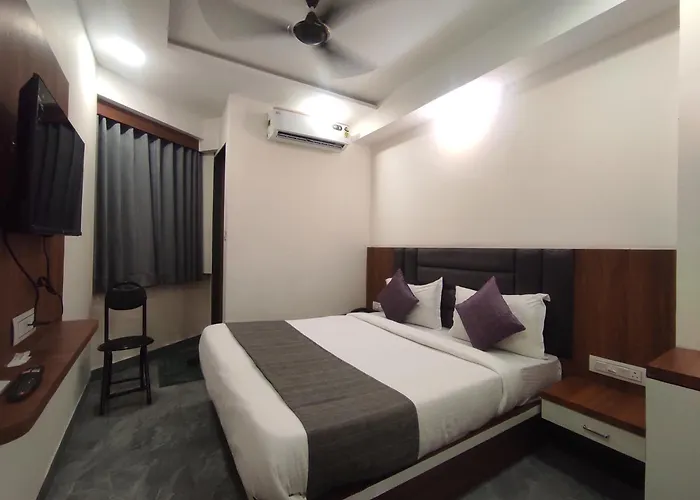 Hotel Earth Inn, Subhash Bridge, Rto Circle, Ahmedabad