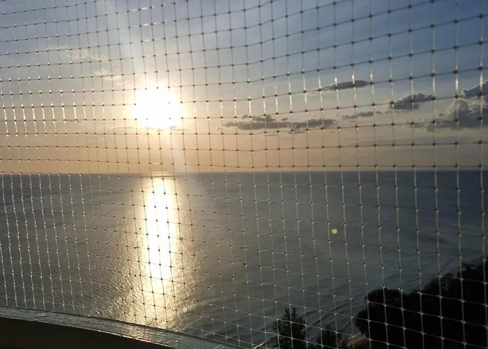 Apartment With Wonderful View, Mae Ramphueng Beach, Rayong
