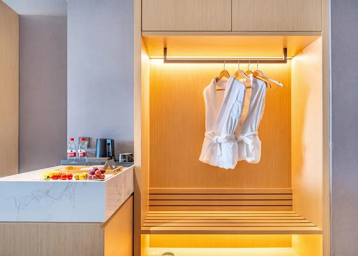 Lanyee International Hotel