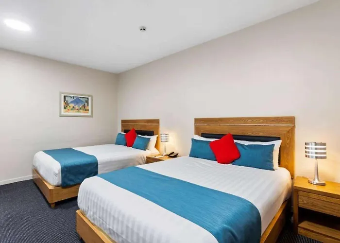 Ramada By Wyndham, Hamilton City Center