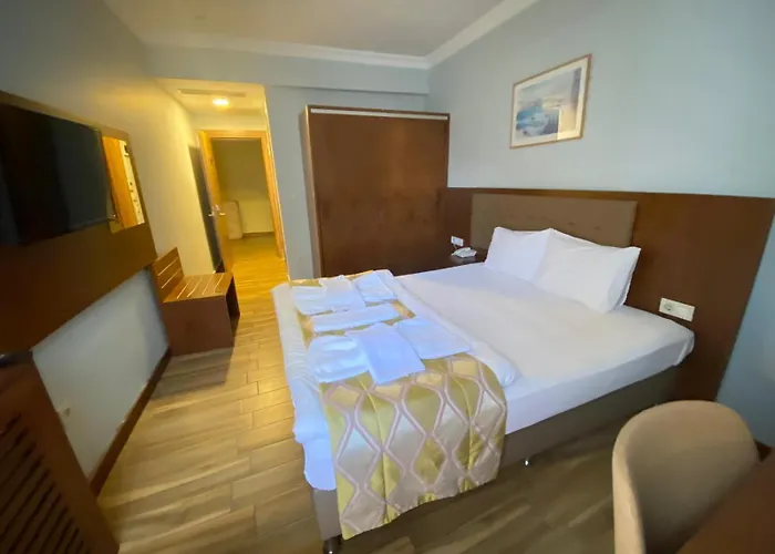 Hill River Hotel