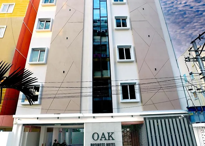 Oak Business Hotel