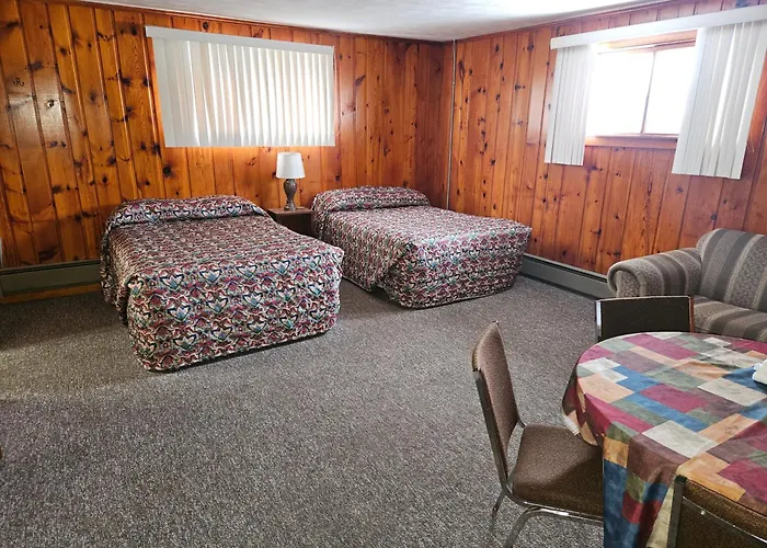Lewiston Hotel Bar & Grill
