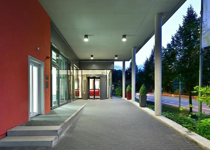 Novina Hotel Tillypark