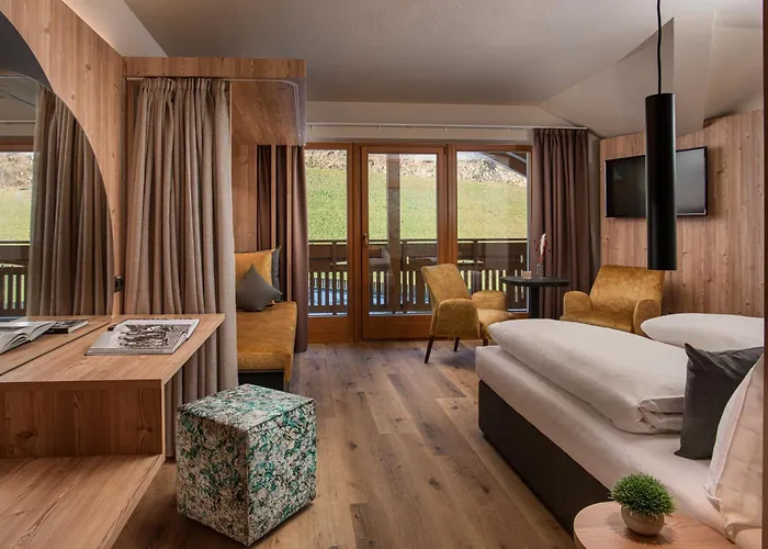 Martinshof Berg Herz Hotel