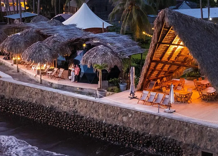 Almare Zonte - Beachfront Glamping Hotel