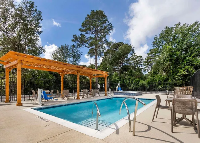 Comfort Inn & Suites Huntsville Near University