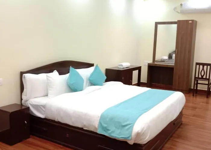 Athirappilly Inn Rooms & Suites