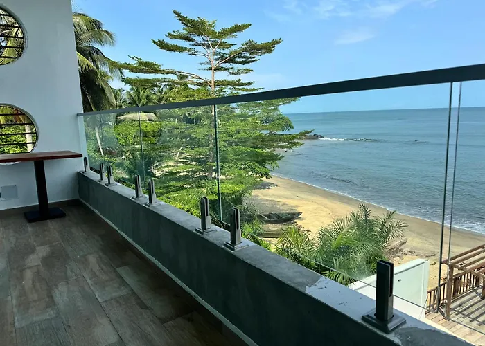 Eden Breeze Inn