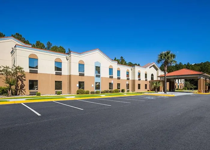 Clarion Pointe Hinesville Near Fort Stewart