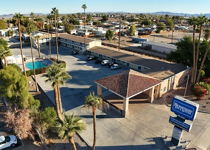 Blythe Hotel & Suites