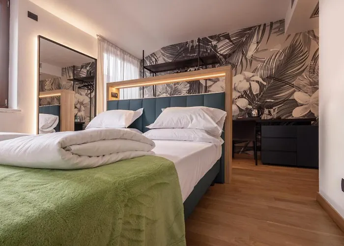 Hotel Lago Di Garda