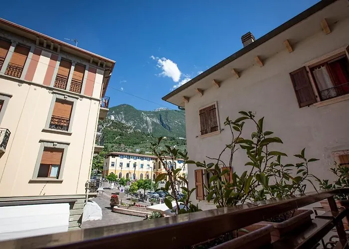 Hotel Lago Di Garda