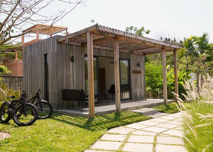 Lalagalu - Beachfront Ecocabins