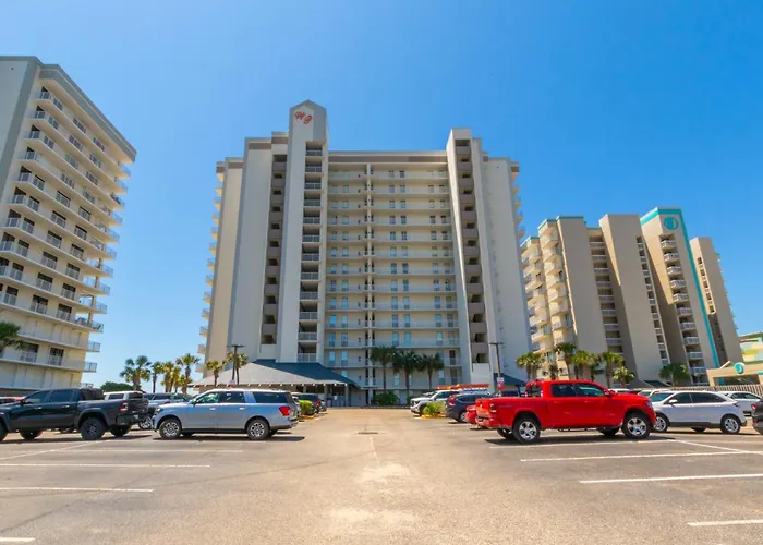 Windward Pointe Condominiums
