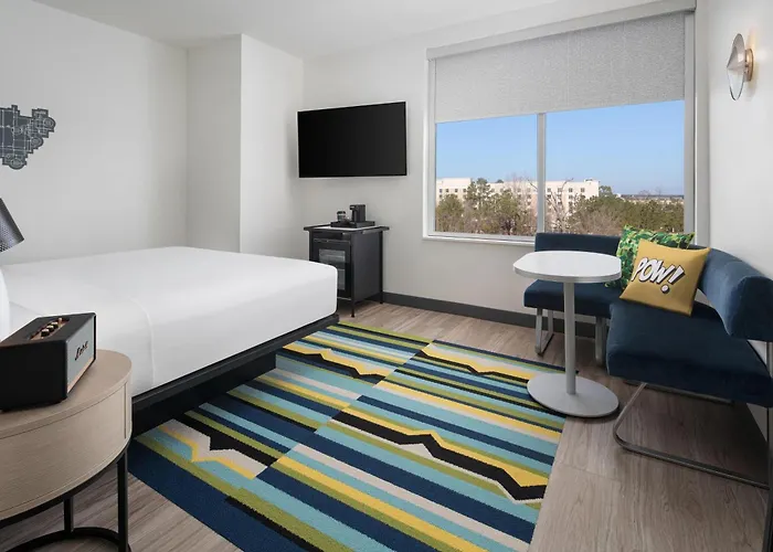 Aloft By Marriott Shenandoah Woodlands Area