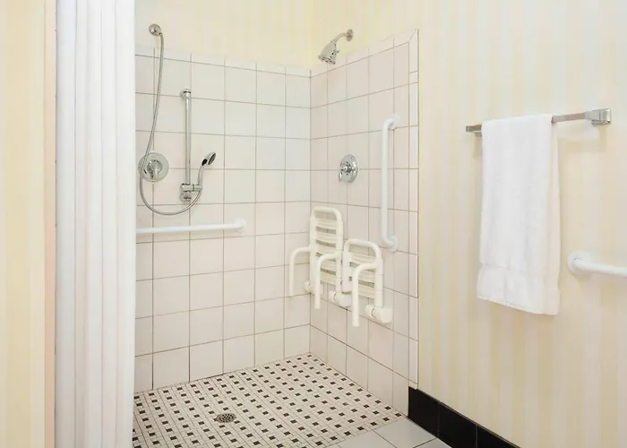 Fairfield Inn & Suites By Marriott Selma Kingsburg