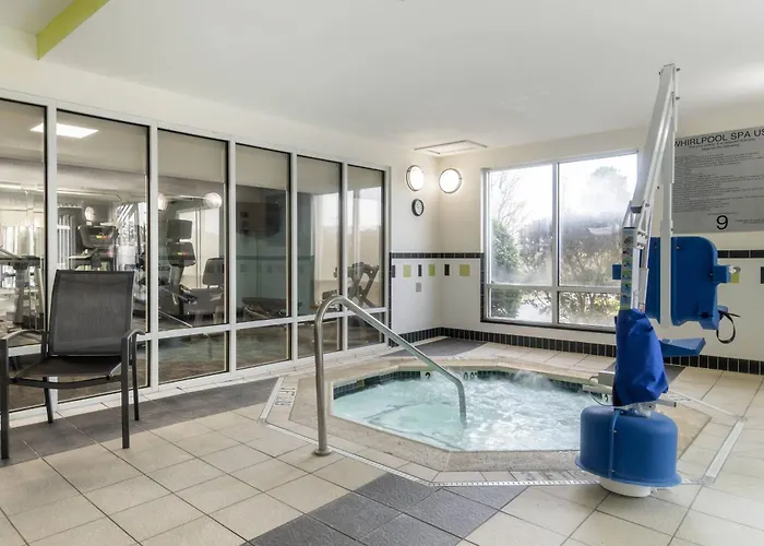 Fairfield Inn & Suites By Marriott Commerce