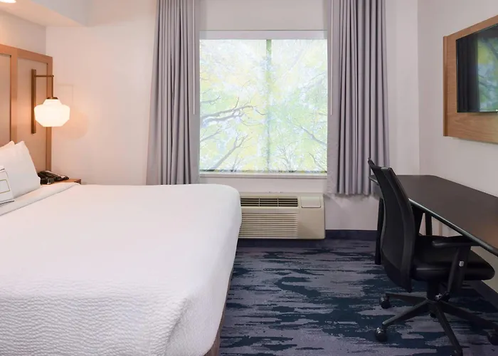 Fairfield Inn & Suites By Marriott Pittsburgh New Stanton