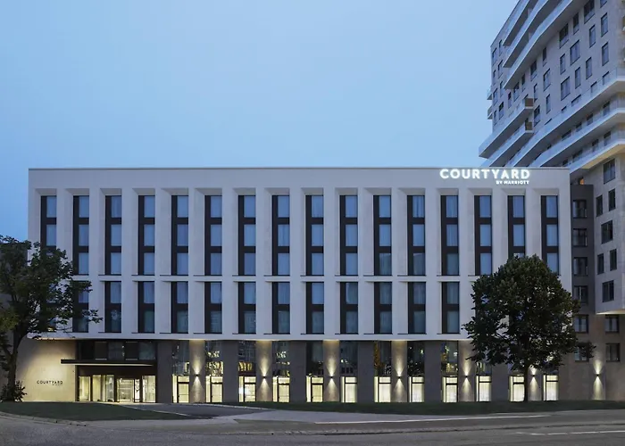 Courtyard By Marriott Hamburg City
