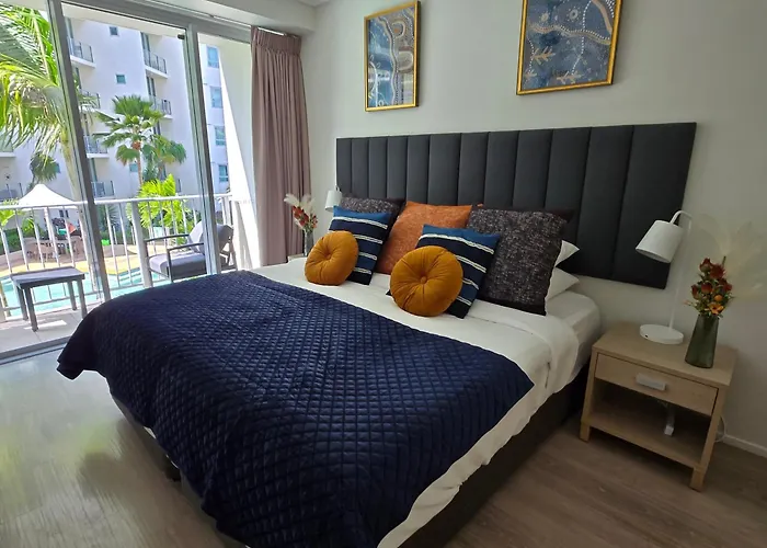 Cairns Reefside Retreats