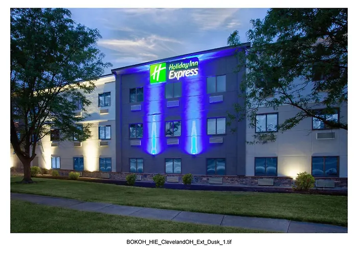 Holiday Inn Express Cleveland Airport - Brook Park By Ihg