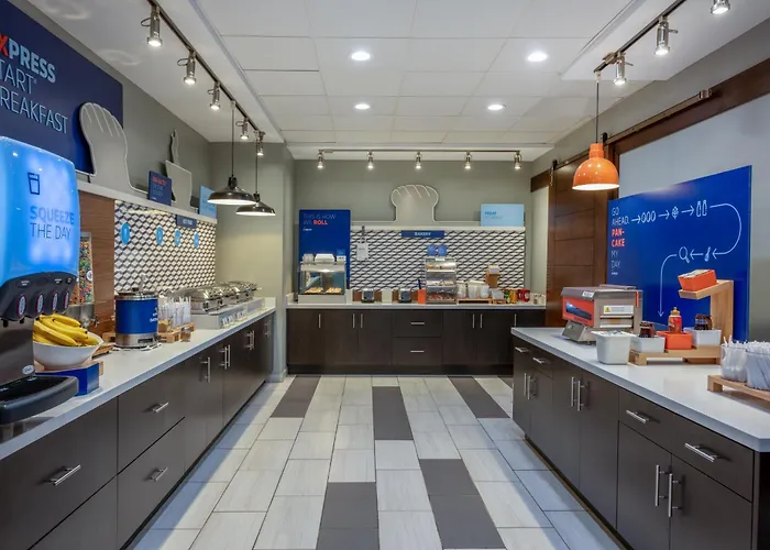Holiday Inn Express & Suites - Gilbert - Mesa Gateway Airport