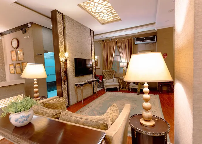 Shelton'S Rezidor Peshawar