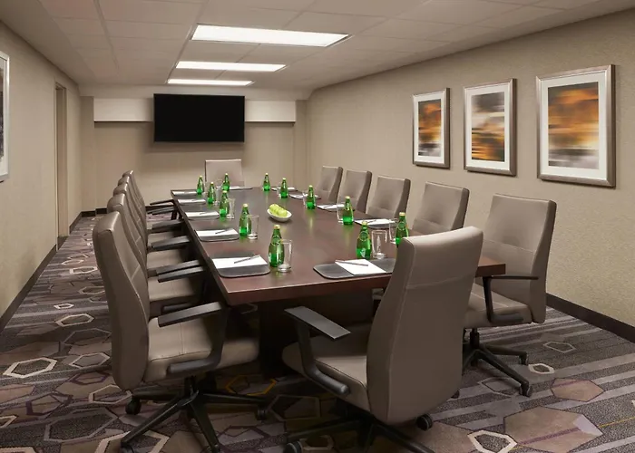 Towneplace Suites By Marriott Oshawa