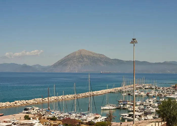Moxy Patra Marina