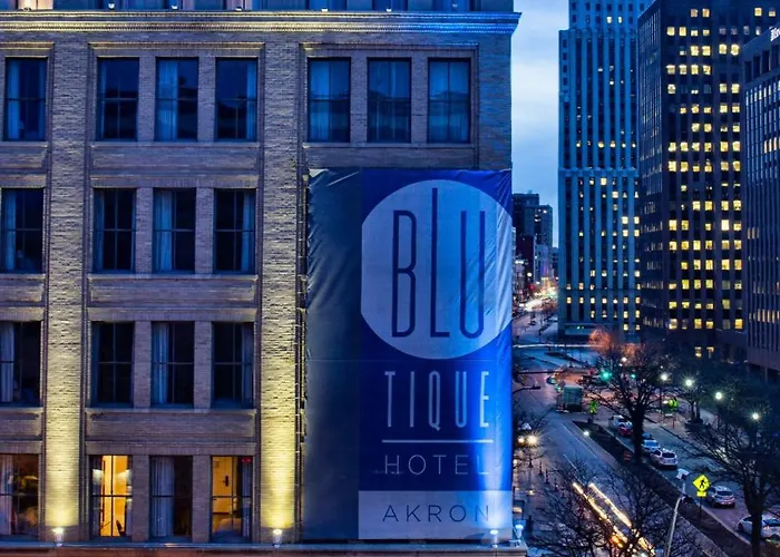 Blu-Tique, Akron, A Tribute Portfolio Hotel