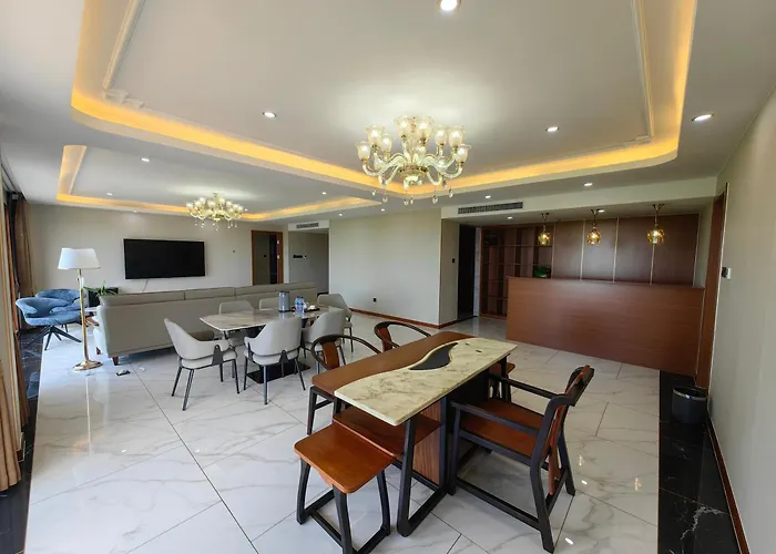 Royal International Hotel & Mall