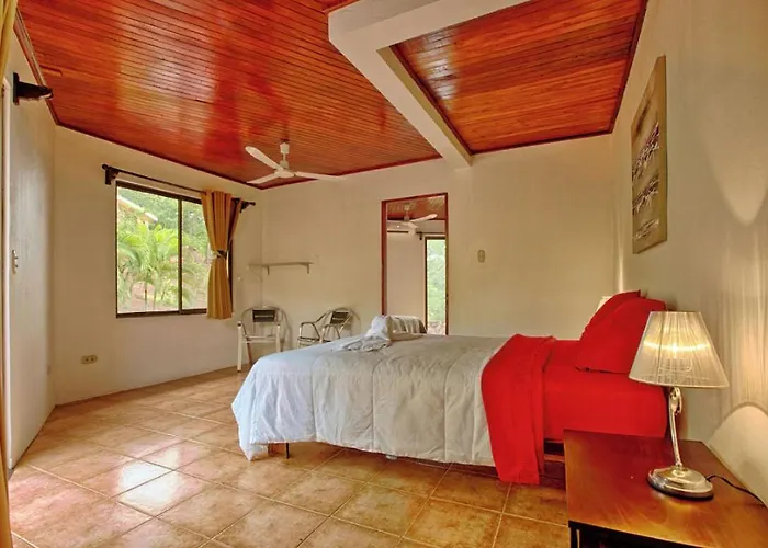 Vista Condor Lodge