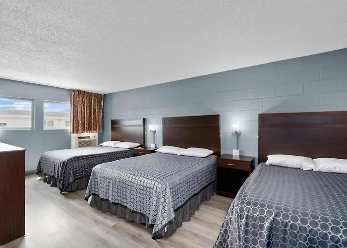Holiday Lodge