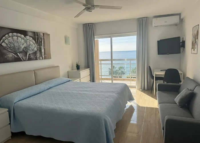 Apartahotel CHINASOL con Parking y Desayuno