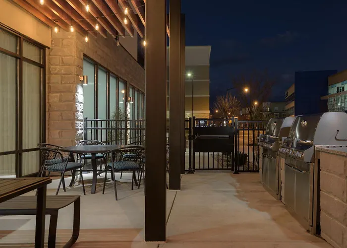 Fairfield By Marriott Inn & Suites Cincinnati Oakley