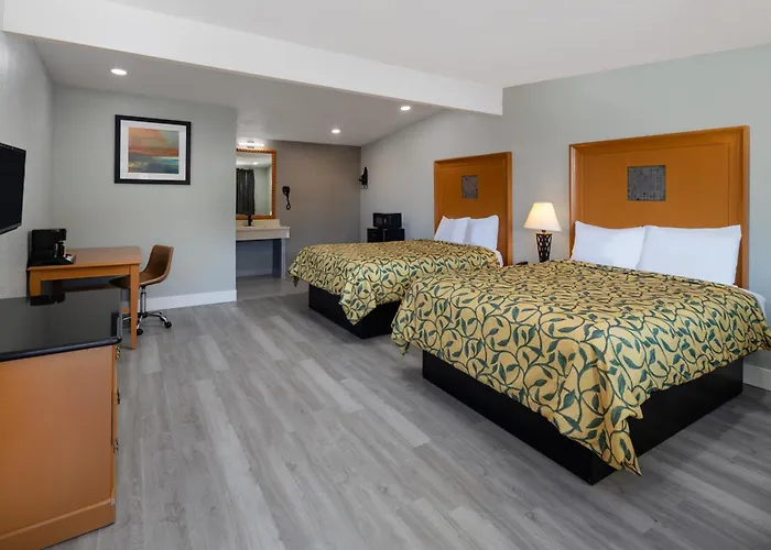 Motel 6 - Aberdeen, WA