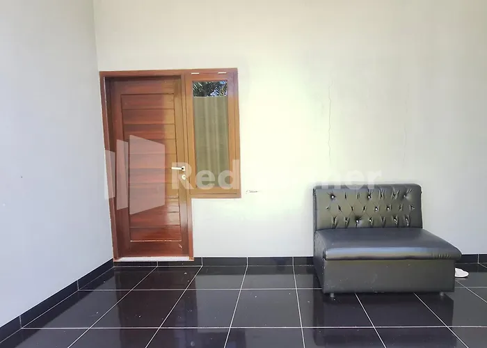 Vins Homestay Kroya Mitra Reddoorz