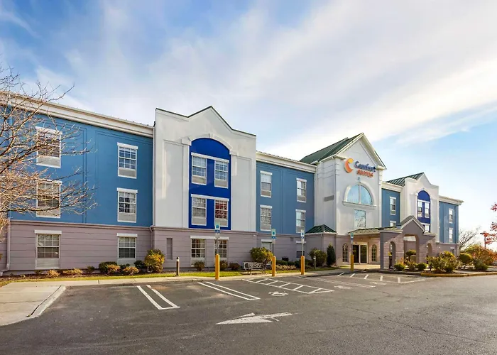 Comfort Suites East Brunswick - South River