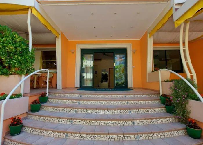 Hotel Joli