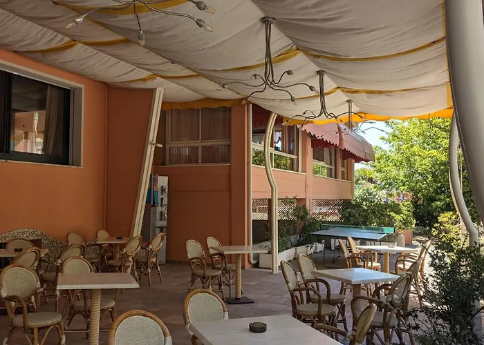 Hotel Joli