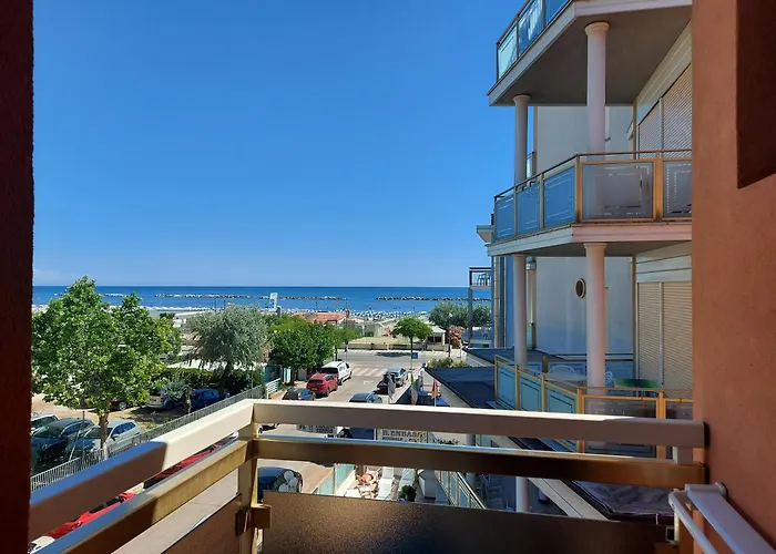 Hotel Joli